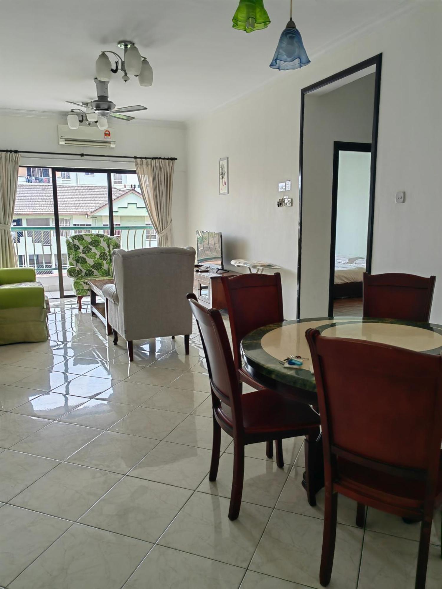 Town Condo - Marina Court Кота-Кинабалу Экстерьер фото