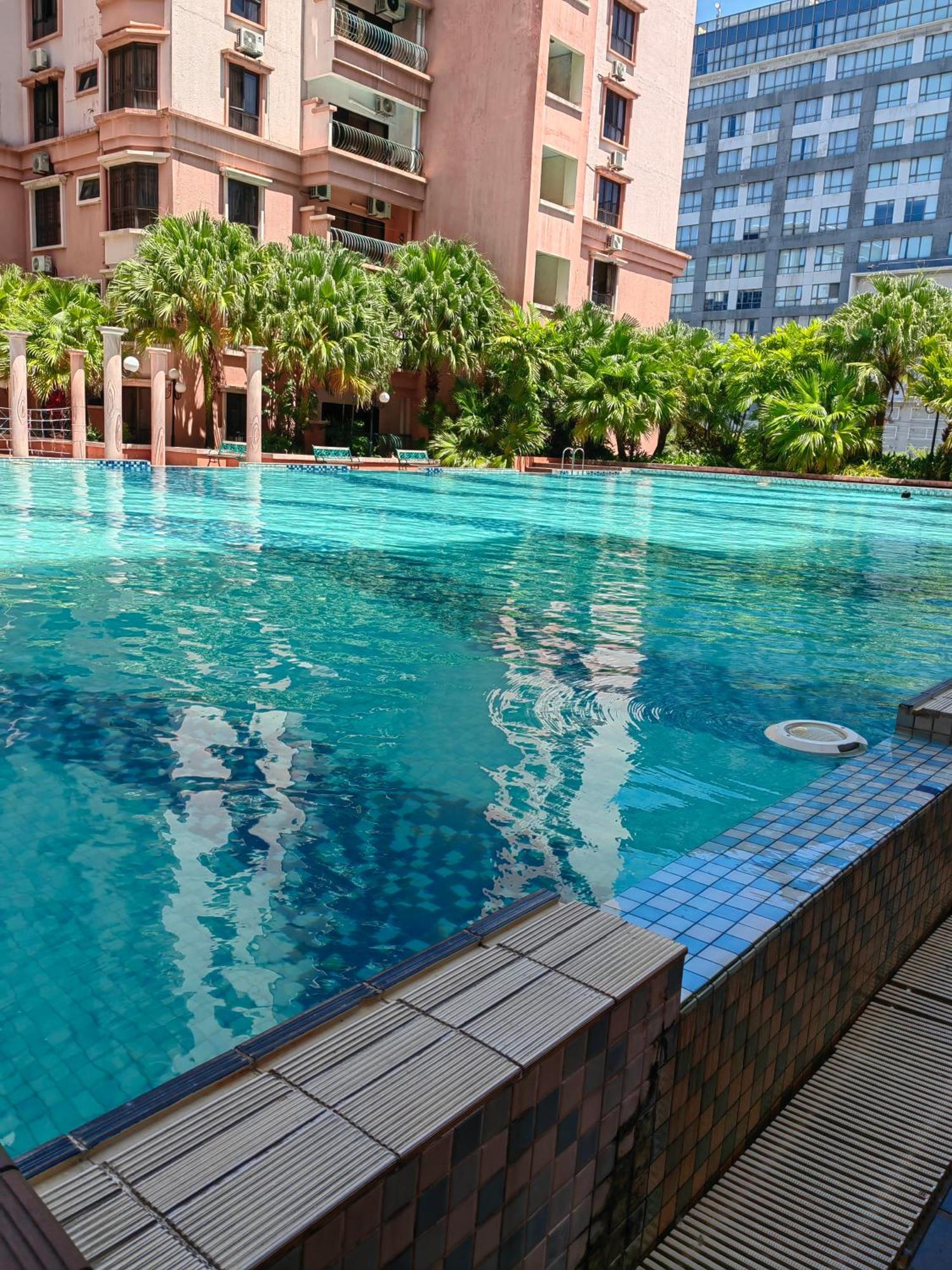 Town Condo - Marina Court Кота-Кинабалу Экстерьер фото